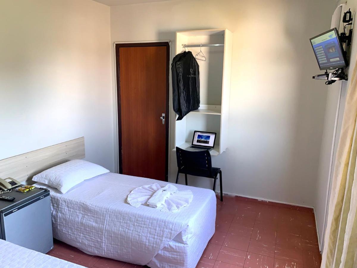 Hotel Cacula Londrina Exteriör bild